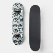 目だ！非常に多くのかわいらしターコイズ青い目 スケートボード (正面)