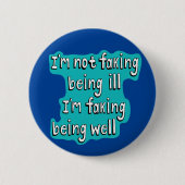 目に見えない障害を装う 缶バッジ (正面)