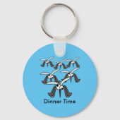 目のおもしろい蚊のディナー時間 キーホルダー (裏面)