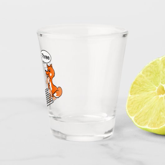 目の錯覚のトリック ショットグラス (右)