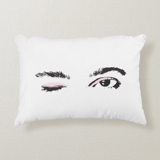 目をまばたきさせるかわいらしいピンク アクセントクッション (正面)