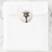 目を大きく見開いたオカメインコの漫画風肖像画 ラウンドシール (バッグ)