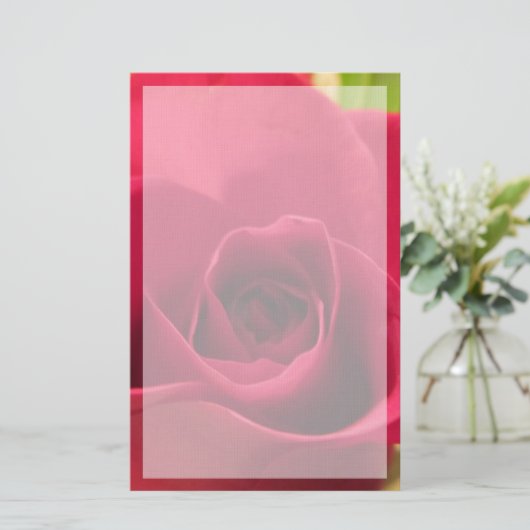 "目を奪うような赤"はボーダーと上がりました 便箋 (スタンド正面)