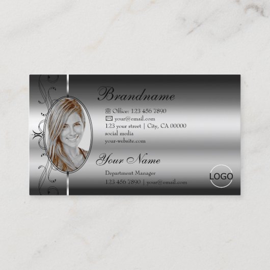 目を引くシルバーの角ばった宝石のロゴとフォート 名刺 (裏面)