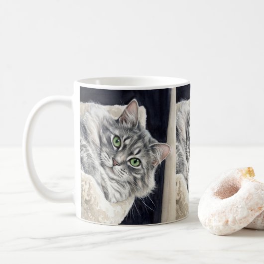目を引く緑の瞳の猫、ローズ コーヒーマグカップ (ドーナツ)