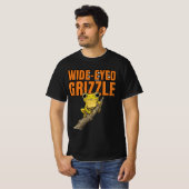 目を見開いたグリズルグリーンのカエル Tシャツ (正面フル)