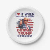 目を覚ますとトランプがフー大統領で大好き ペーパープレート (正面)