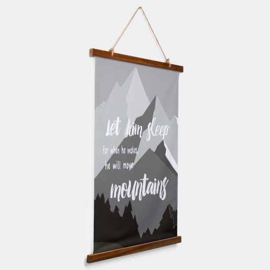 目を覚ますと彼は山を動かす 吊り下げ型タペストリー (傾斜あり)