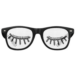 目を閉じたまつげ レトロサングラス