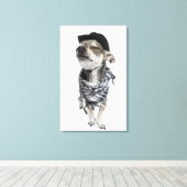 目を閉じたチワワの広角 キャンバスプリント (インサイチュ (ウッドフロア))