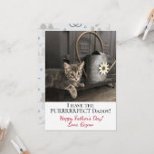 目的のパパだ!父の日の子猫写真 カード (正面/裏面インサイチュ)