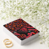 目立つ赤と黒のフローラアートワーク トランプ (インサイチュ (ウェディング))