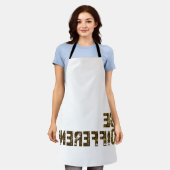 目立違うつ エプロン (着用した状態)