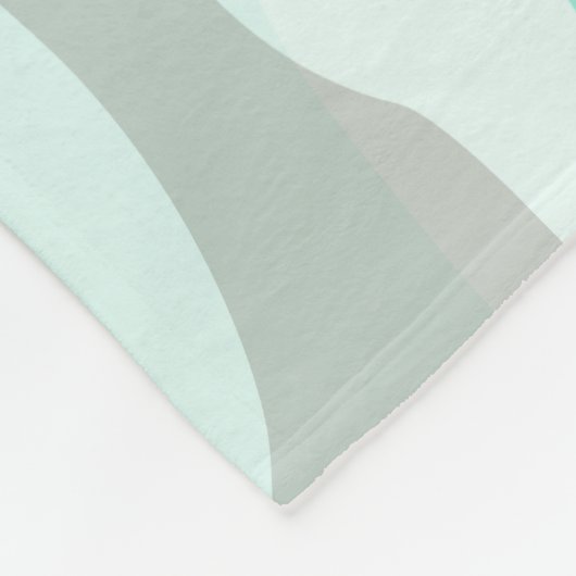 目覚まし時計のスヌーズのボタンを押す女の子の手 フリースブランケット (角)