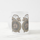 目覚まし時計の漫画イラストレーション フロストグラスマグカップ (正面左)