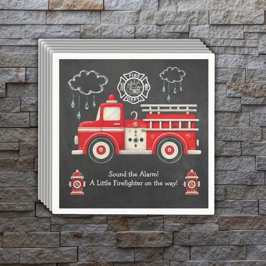 目覚まし音を立てて！消防車の赤ちゃんシャワー スタンダードカクテルナプキン