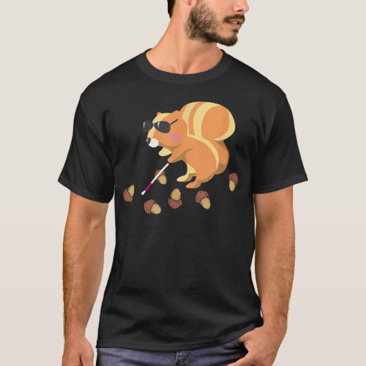 盲目のリスでさえナッツを Tシャツ (正面)