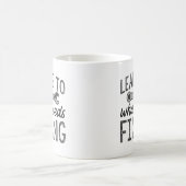直す必要があるものに私を導く コーヒーマグカップ (中央)