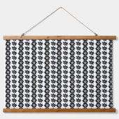 相互に接続された円と 吊り下げ型タペストリー (正面2)