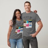 看病をしている男の子たちは町のICU ER CRNA NURSに戻る Tシャツ (ユニセックス)