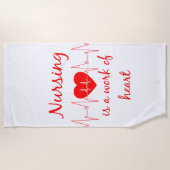 看護はハート引用文の仕事感動的 ビーチタオル (正面)