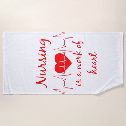 看護はハート引用文の仕事感動的 ビーチタオル (正面)
