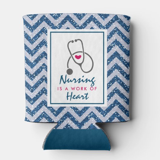 看護は聴診器を用いたハートことわざの仕事 缶クーラー (裏面)