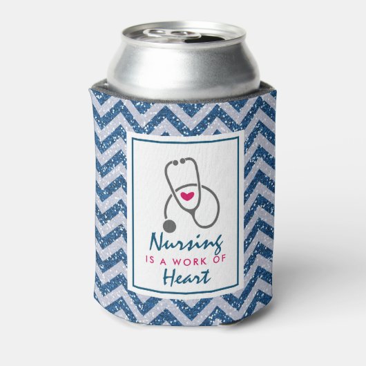 看護は聴診器を用いたハートことわざの仕事 缶クーラー (缶裏面)