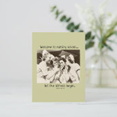 看護学校へようこそ – ストレス開始 ポストカード (スタンド正面)