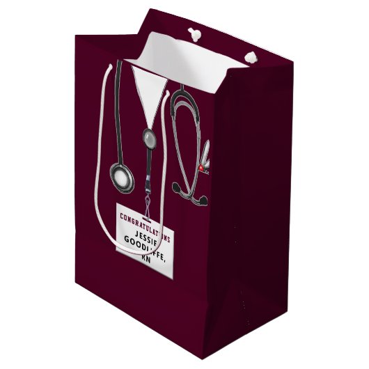 看護学校卒業中抱き枕 ミディアムペーパーバッグ (正面アングル)