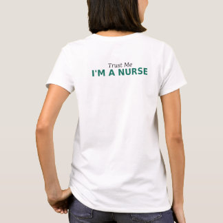看護師さんだって言ってるでしょ 面白い医療Tシャツ Tシャツ