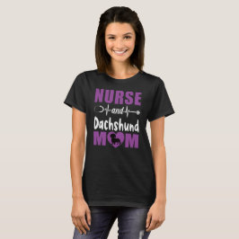 看護師とダックスフントのママ Tシャツ