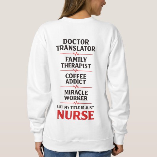 看護師にはマントはない スクラブがある Tシャツ (裏面)