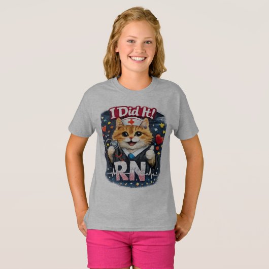 看護師の卒業おめでとう!かわいいネコのRN卒業デザインTシャツ Tシャツ (正面フル)