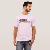 看護師は心を持っている 看護師のタイポグラフィーデザイン Tシャツ (正面フル)