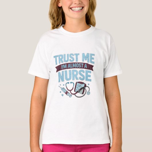 看護師ほぼ合格 看護学生おもしろグッズ Tシャツ (正面)