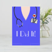 看護師卒業招待状 青いスクラブトップ 招待状 (スタンド正面)