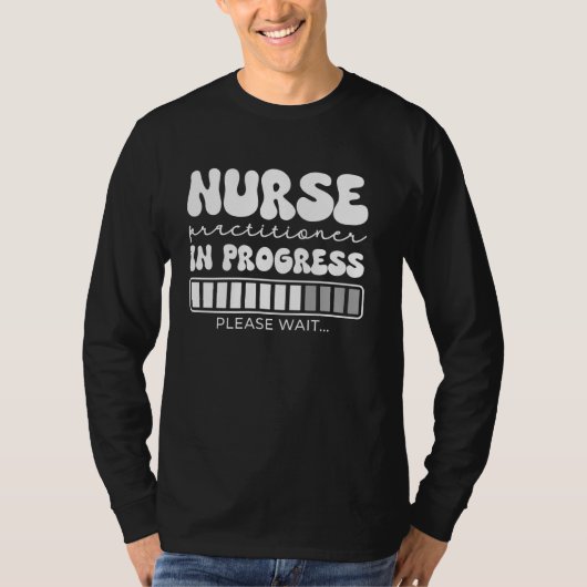 看護師養成中です。しばらくお待ちください NP 看護 Tシャツ (正面)