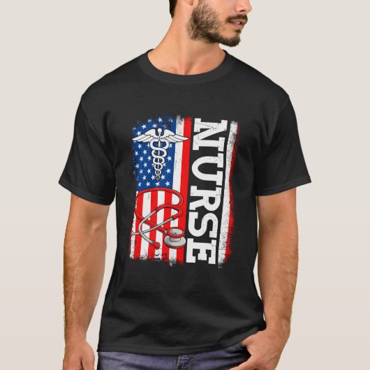 看護師 アメリカ国旗 愛国心 7月4日 Tシャツ (正面)