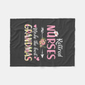 看護生活|退職したナース祖孫 フリースブランケット (正面(横))