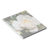 真かわいらし白バラ花愛、ロマンス ノートパッド (アングル)