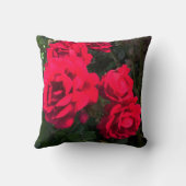 真っ赤なバラが咲き誇る クッション (裏面)