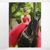 真っ赤なフクシア色のバラ ゴールドの蝶々 キンセンチャネラ 三つ折り招待状 (内部中)