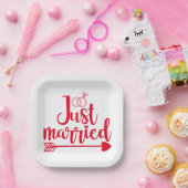 真っ赤な新婚 ペーパープレート (パーティー)