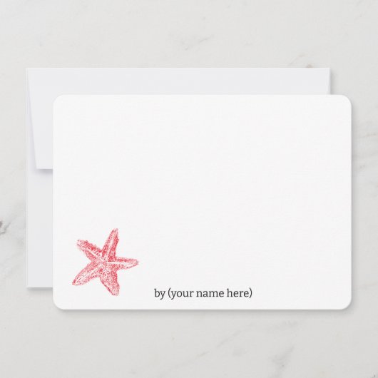 真っ赤な星型のヒトデが海岸の海にぽつんと佇んでいる ノートカード (正面)