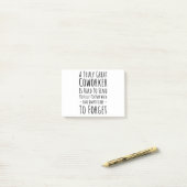 真の同僚の素晴らしコピーは懸命 ポストイット (デスク上)