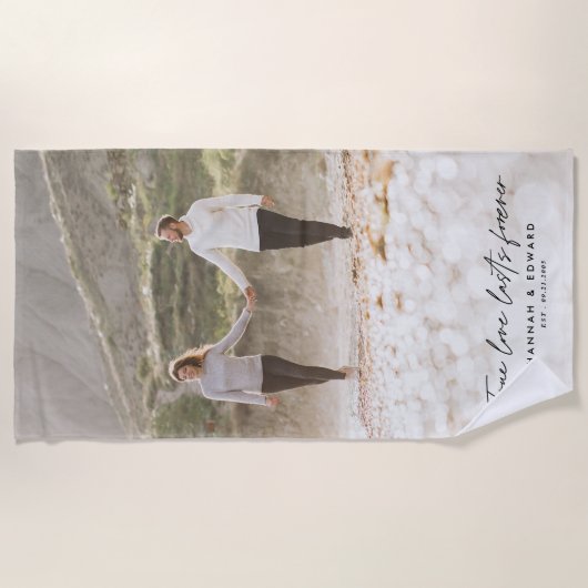 真の愛の写真モダンのギフトパーソナライズされた ビーチタオル (正面)