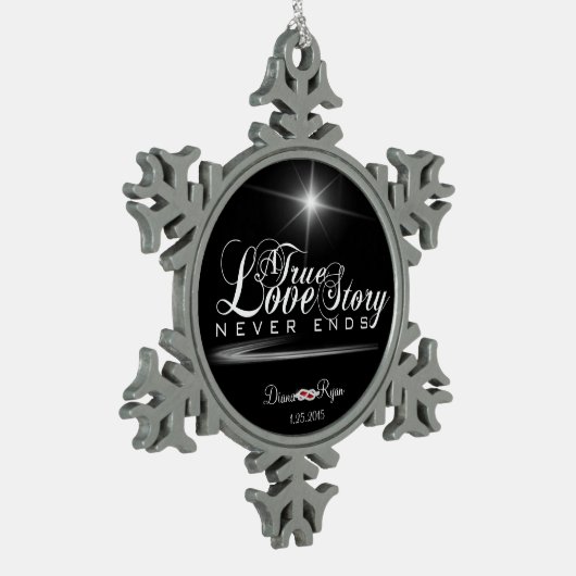 真の愛の物語が終わらないオーナメント スノーフレークピューターオーナメント (左)