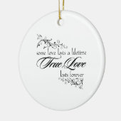 真の愛は生涯のクリスマスの装飾を続ける セラミックオーナメント (左)
