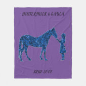 "真の愛"名前の馬の毛布パーソナライズされた。 フリースブランケット (正面)